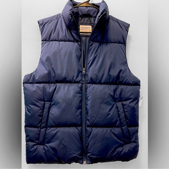Old Navy Other - Old Navy Men’s Puffer Vest. Size small.